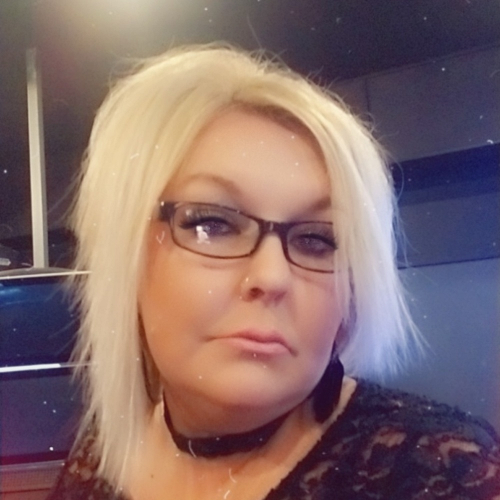 Meet your Posher, Shana